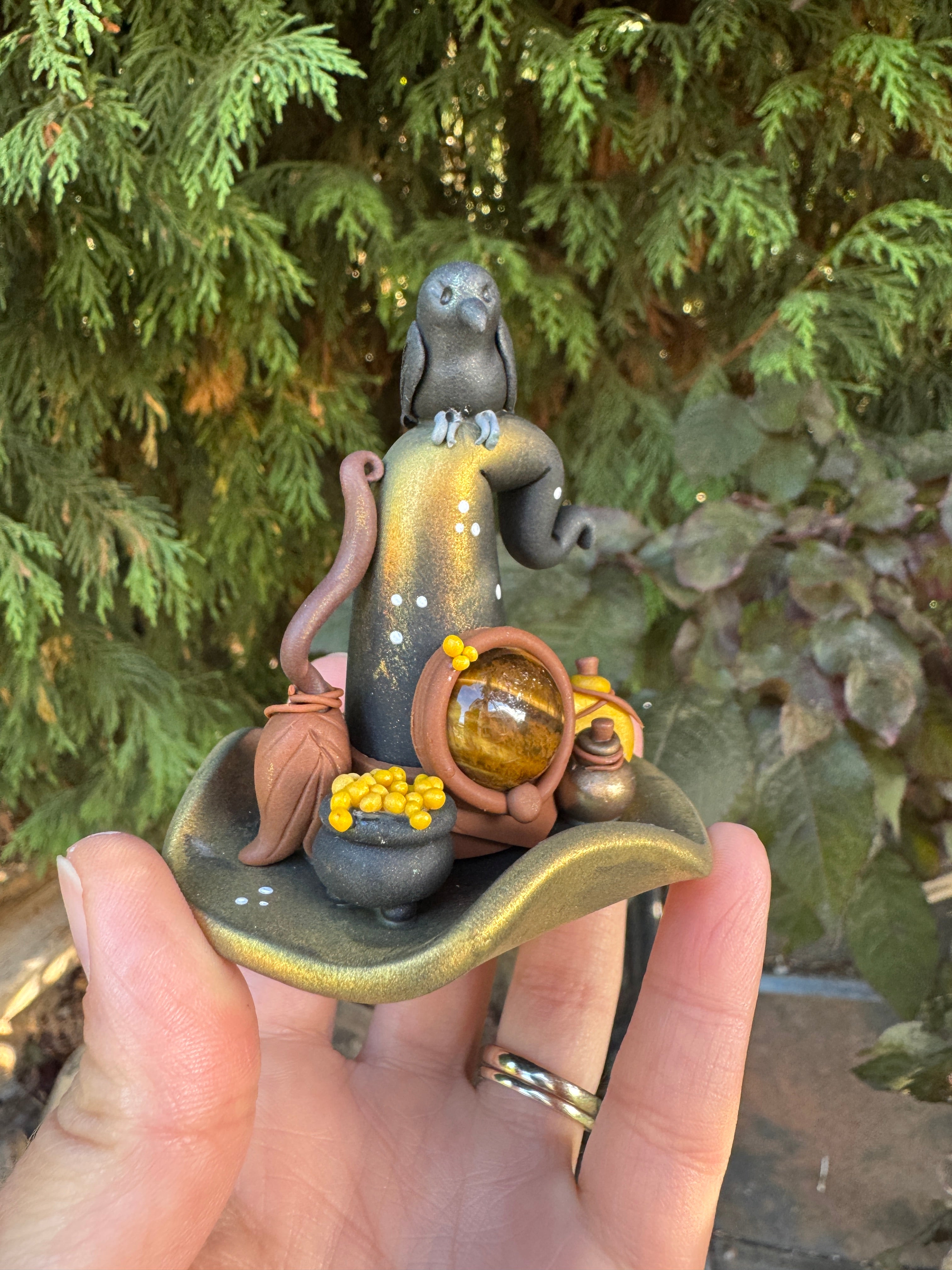 The Gold Potion Witch