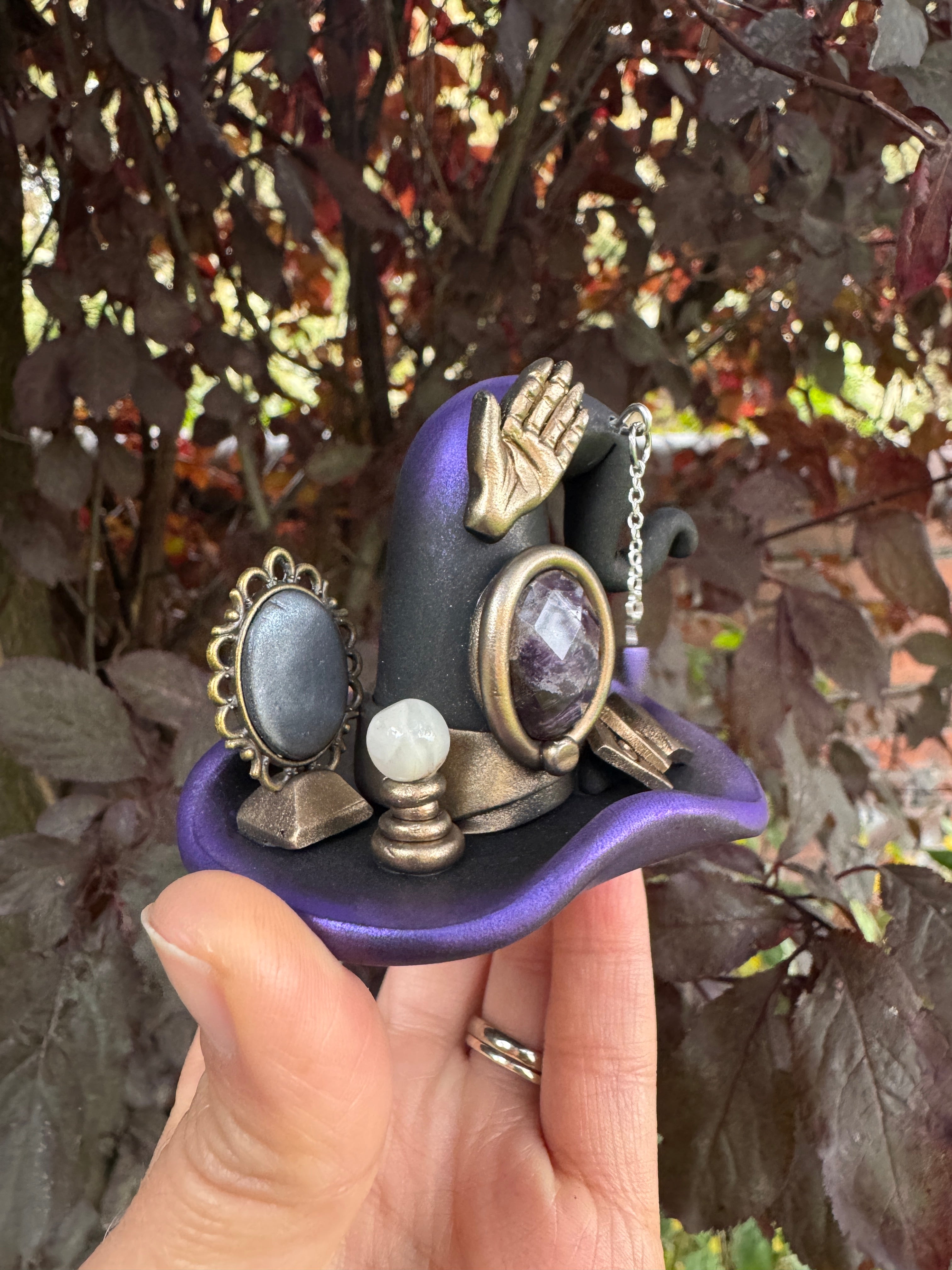 The Divination Witch