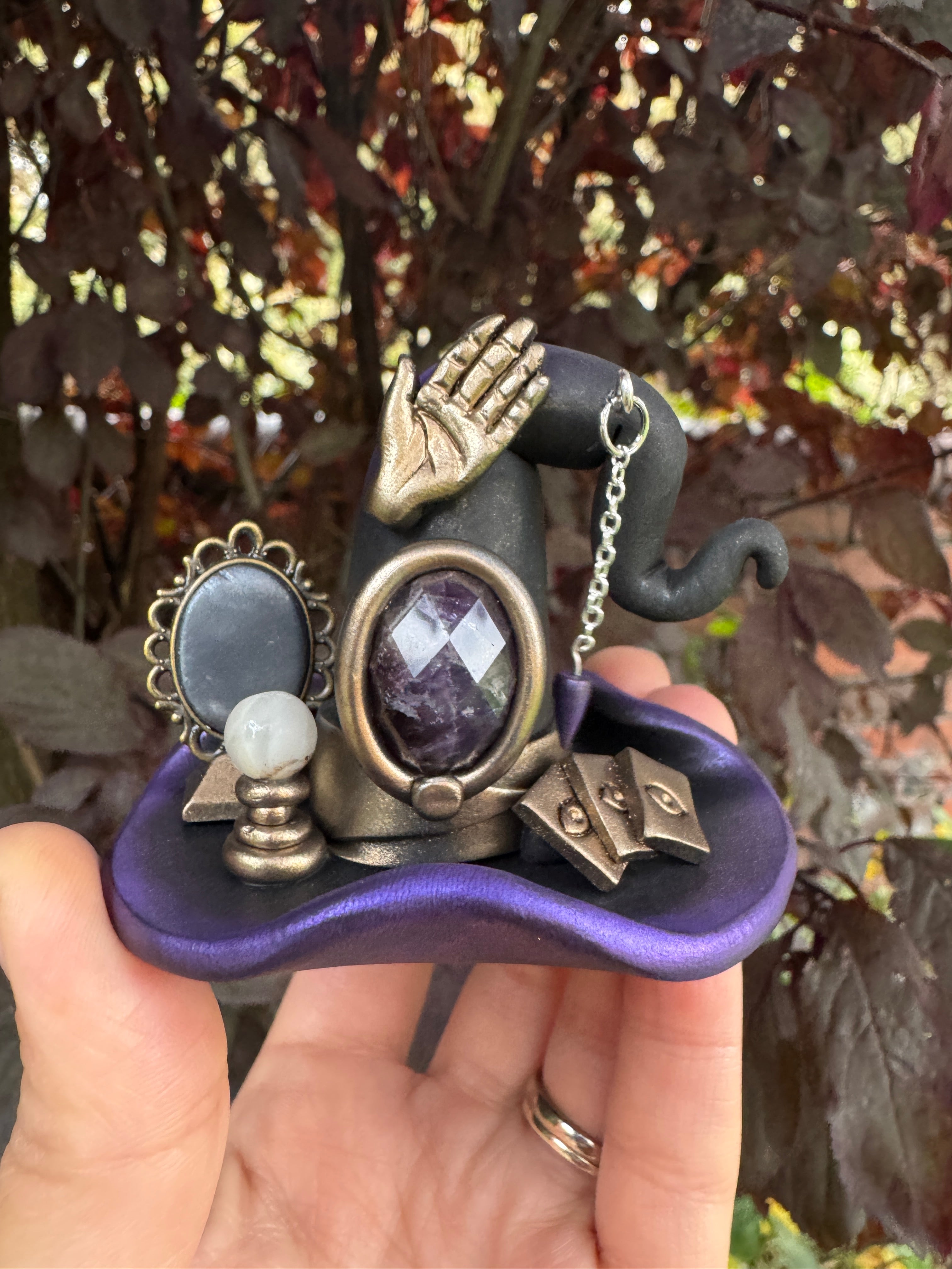 The Divination Witch